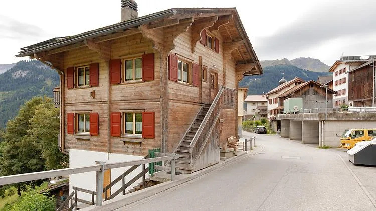 3 ZI-WOHNUNG IN PEIST (GR), MÖBLIERT, TEMPORÄR