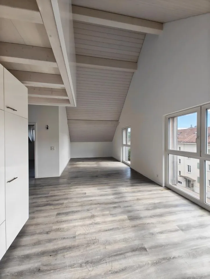 Appartamento duplex moderno di 3,5 locali al 3° piano / Promozione affitto