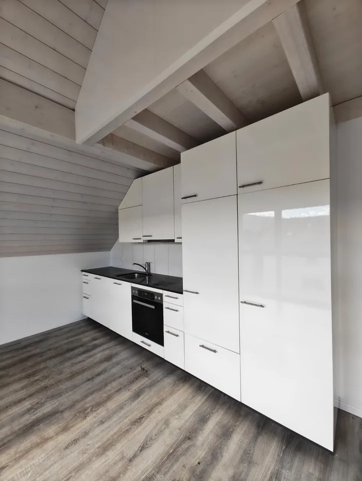 Appartamento duplex moderno di 3,5 locali al 3° piano / Promozione affitto