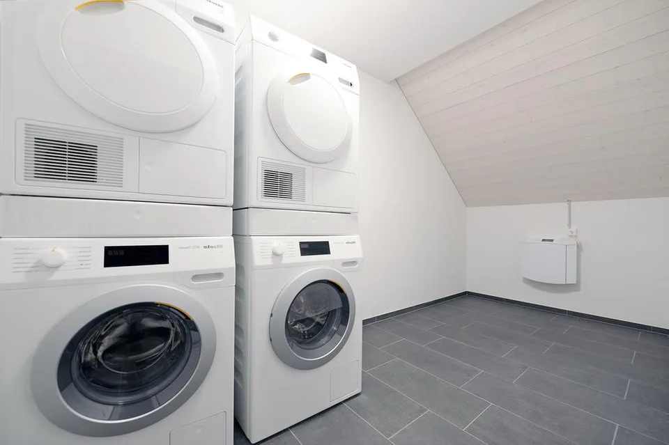 Appartement moderne 3.5 pièces avec galerie au 3ème étage / Promotion de loyer – photo 8 sur 9