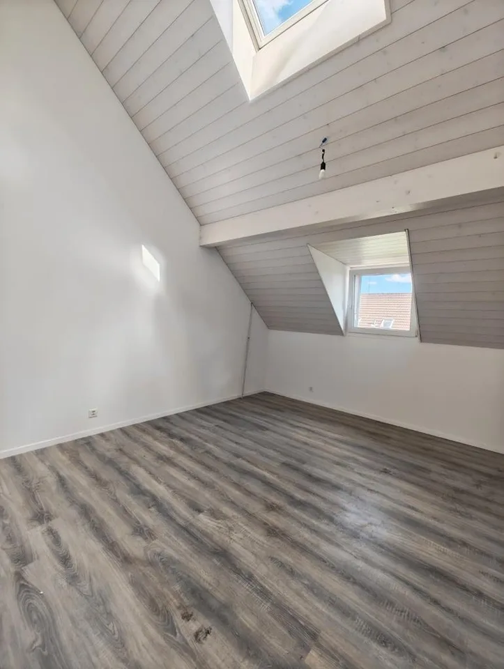 Appartamento duplex moderno di 3,5 locali al 3° piano / Promozione affitto