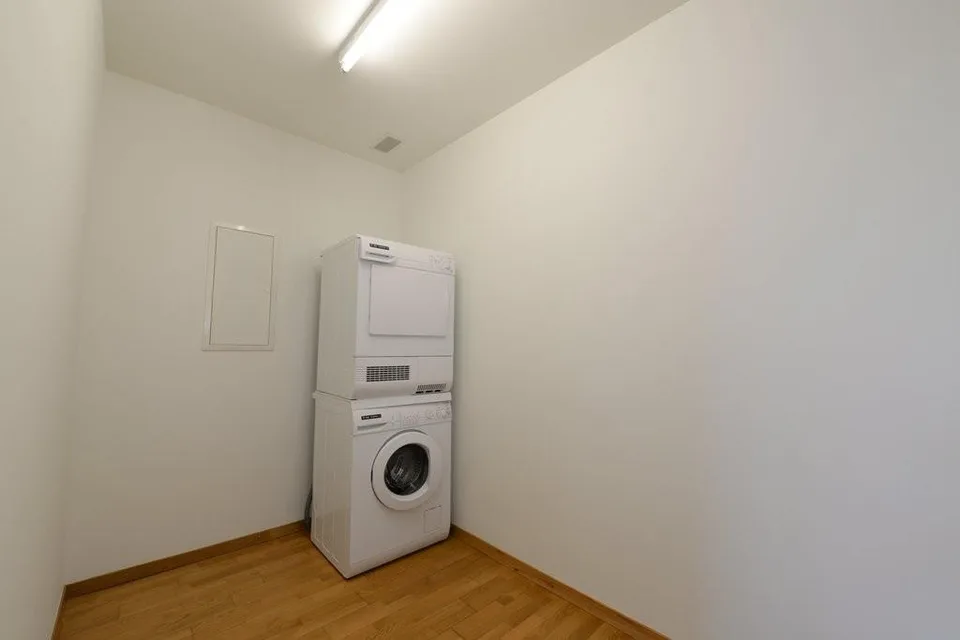 Living in Schüsspark in the heart of Biel – photo 11 of 11