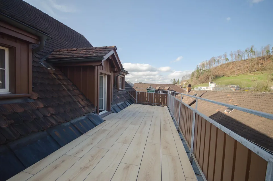Appartement en mansarde attractif de 3,5 pièces avec galerie