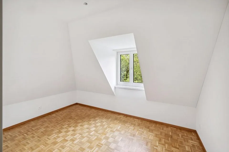 Gemütliche Dachwohnung zwischen Stadt und Natur – Foto 7 von 10