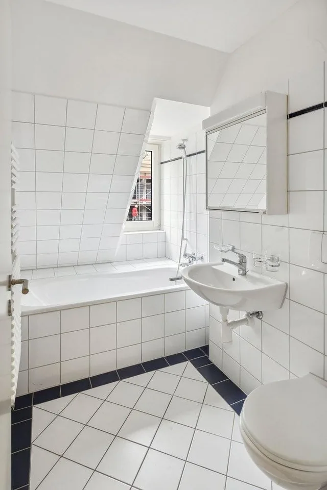 Gemütliche Dachwohnung zwischen Stadt und Natur – Foto 8 von 10