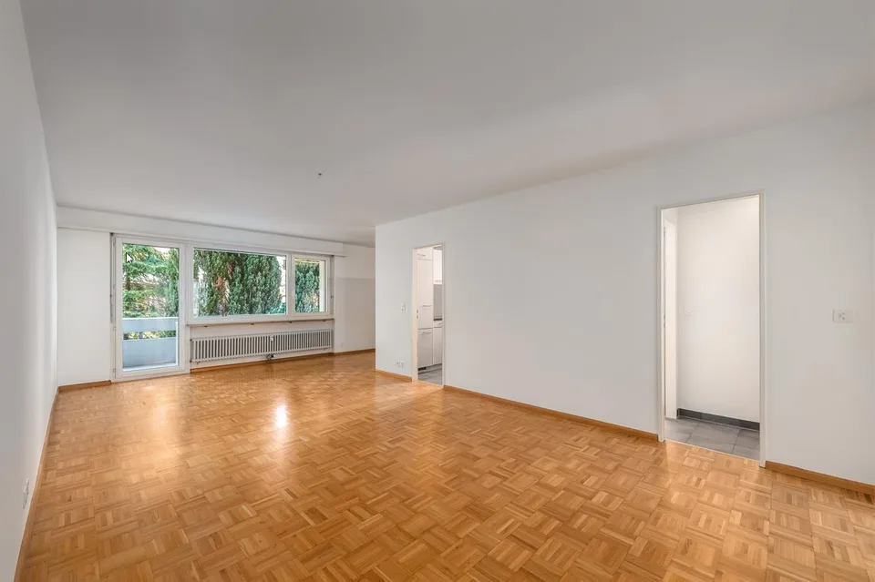 Schöne und helle 4.5 Zimmerwohnung in Binningen – Foto 8 von 12