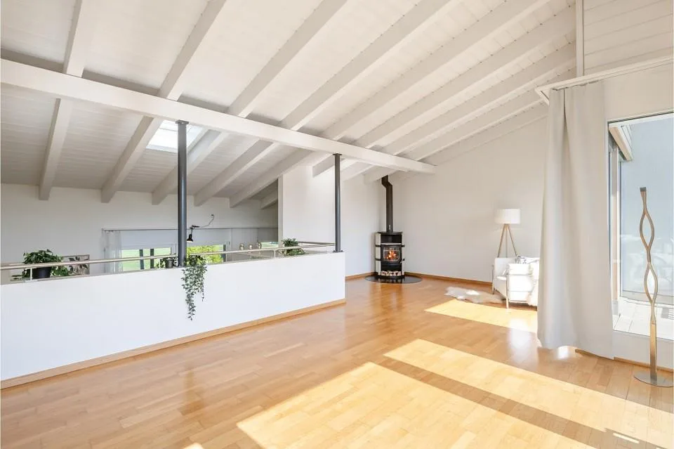 Appartement-maisonnette de rêve de 4,5 pièces avec terrasse, vue sur la montagne et salle de loisirs à Holzhäusern