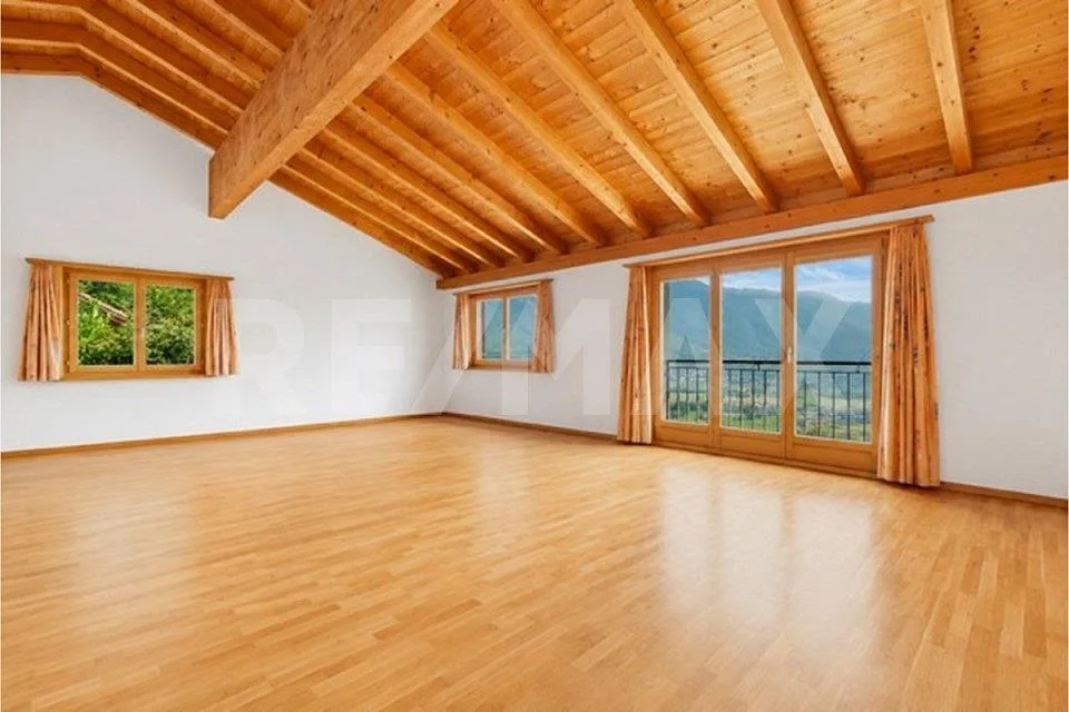 Grosszügige 6½-Zimmer-Maisonettewohnung mit Garten und schöner Auss...