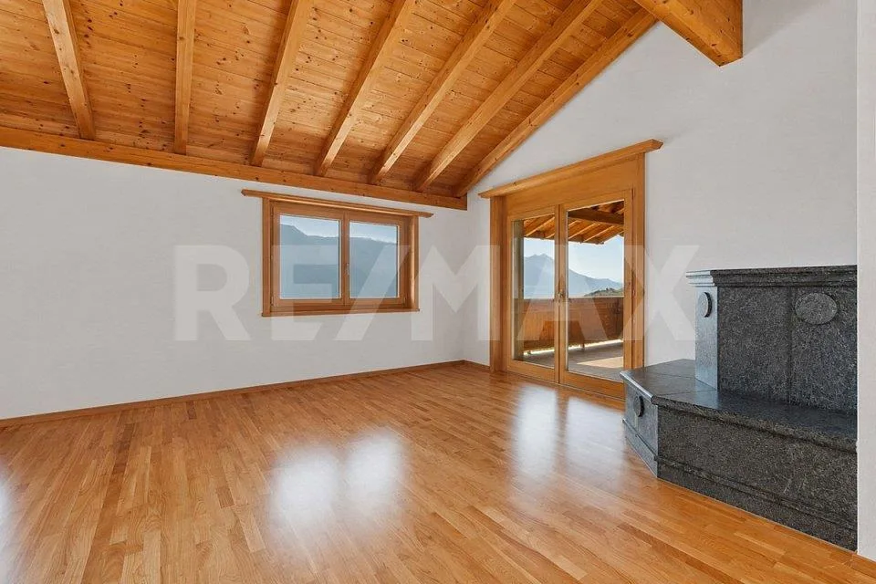 Ampio appartamento maisonette 6½-locali con giardino e bella vista – foto 6 di 13