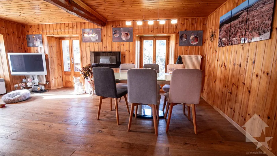 Grande maison avec local commercial au centre du village – foto 9 di 30