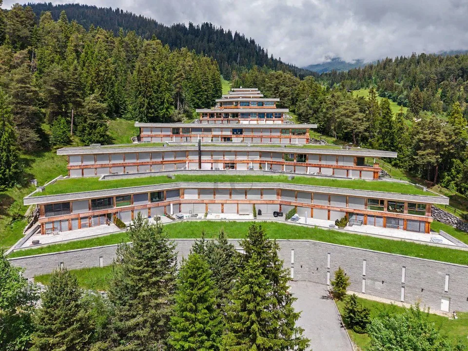APPARTEMENT DE VACANCES ALPIN AVEC TERRASSE DE RÊVE ET SPA – photo 7 sur 12