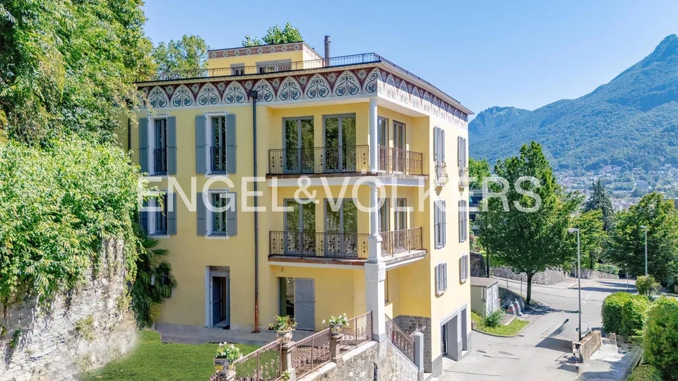 Elegante Villa in exklusivem Umfeld in Lugano
