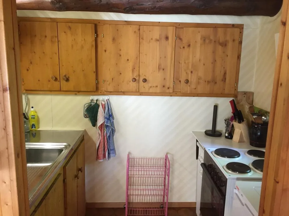 Maisons rustiques originales immergées dans le vert – photo 6 sur 14