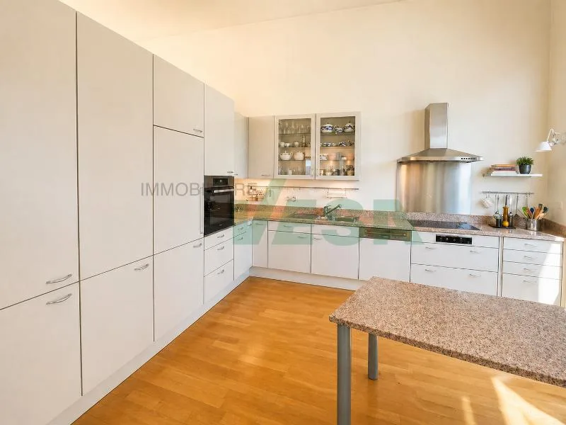 Proprietà di charme con villa, bel rustico e ampio terreno edificabile – foto 8 di 16