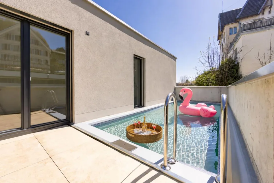 PANORAMA-ATTIKA MIT BODENSEESICHT & PRIVATEM POOL, WOHNEN AUF HÖCHS...