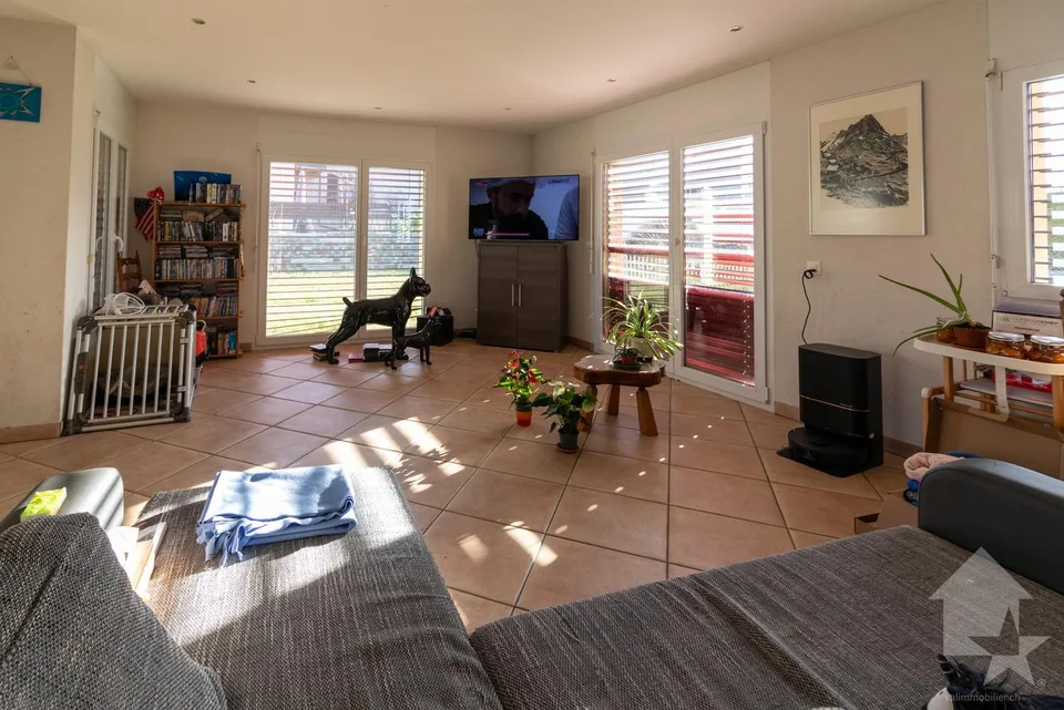 Villa with a living area of 198 m2 on a 1000m2 plot
