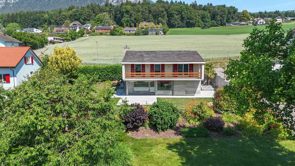 Lichtdurchflutetes Einfamilienhaus mit einzigartigem Alpenpanorama