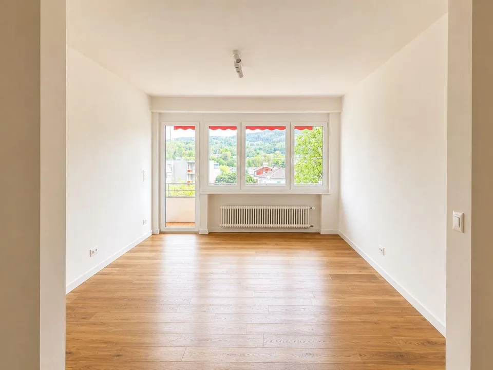 Elegante 4.5 locali ristrutturato in bella zona residenziale a Stabio