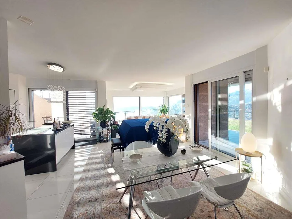 2568_Ruvigliana, prächtige Wohnung mit Seeblick