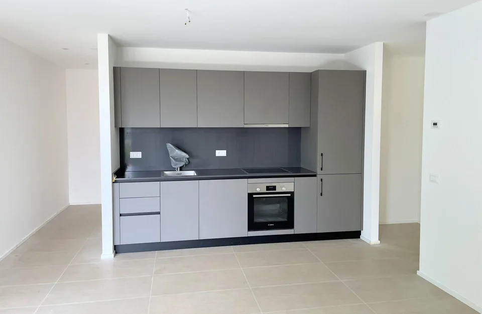 Nouvel appartement avec jardin dans une petite résidence moderne