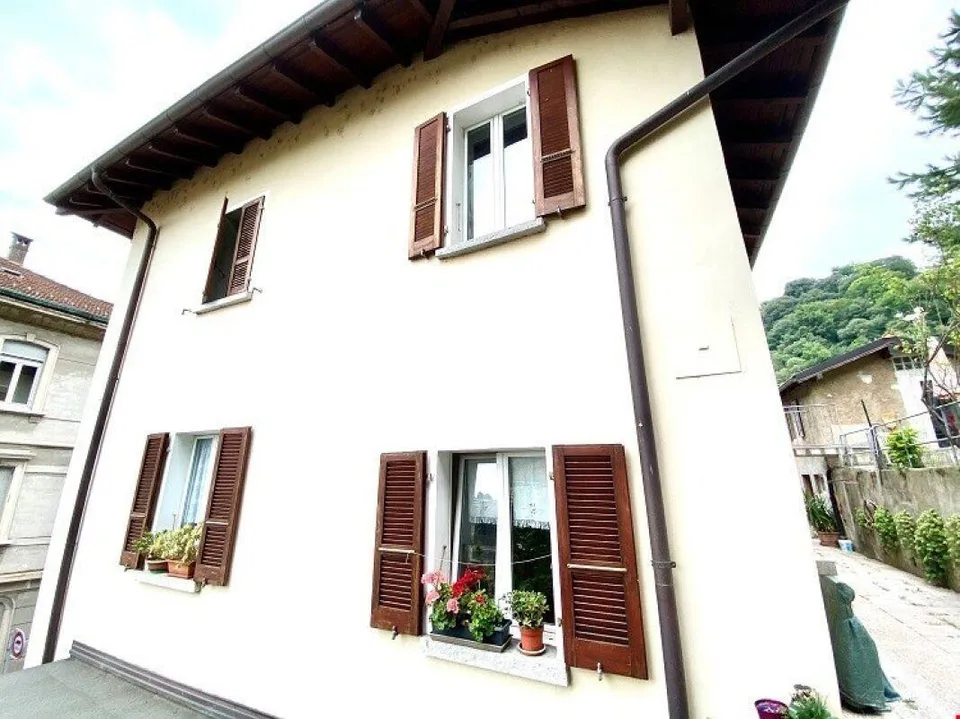 Renovated detached house in green and quiet area