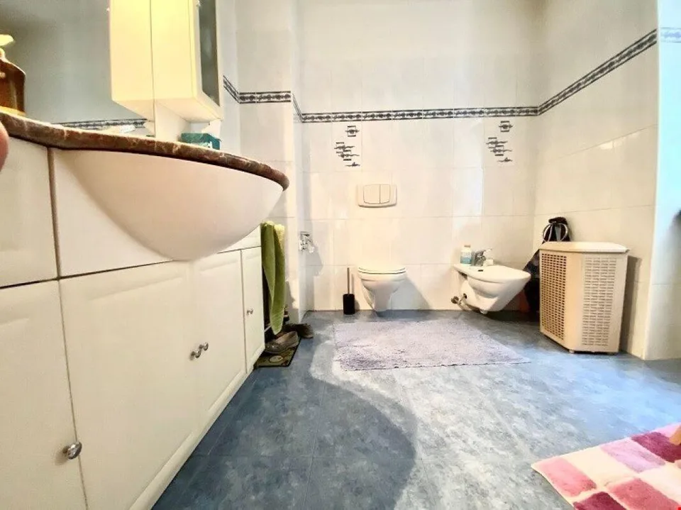 Renovierte Einfamilienhaus in grüner und ruhiger Lage – Foto 9 von 11
