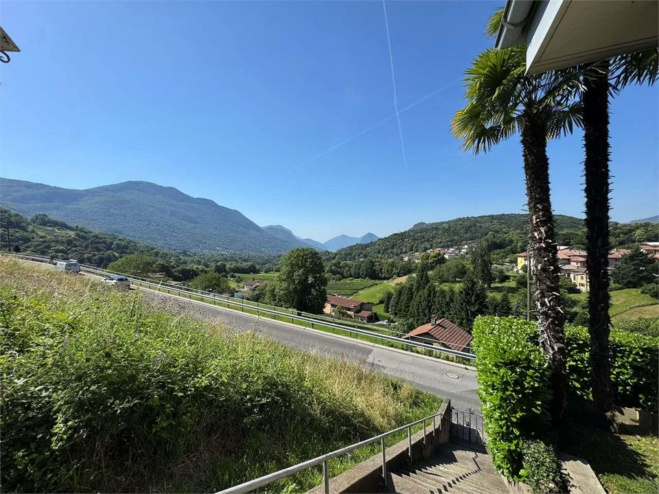 Einzelhof-Villa mit Seeblick, umgeben von Grün in Cagiallo im Tal – Foto 11 von 13