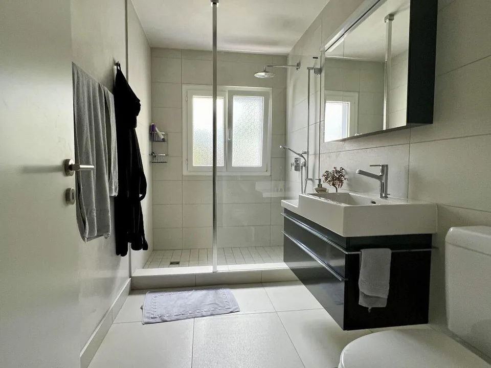 Geräumige und elegante 270 m² Wohnung im letzten Stock – Foto 14 von 15