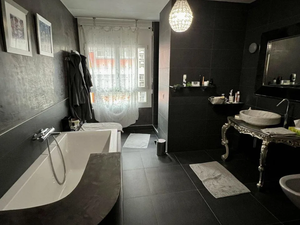 Geräumige und elegante 270 m² Wohnung im letzten Stock – Foto 13 von 15