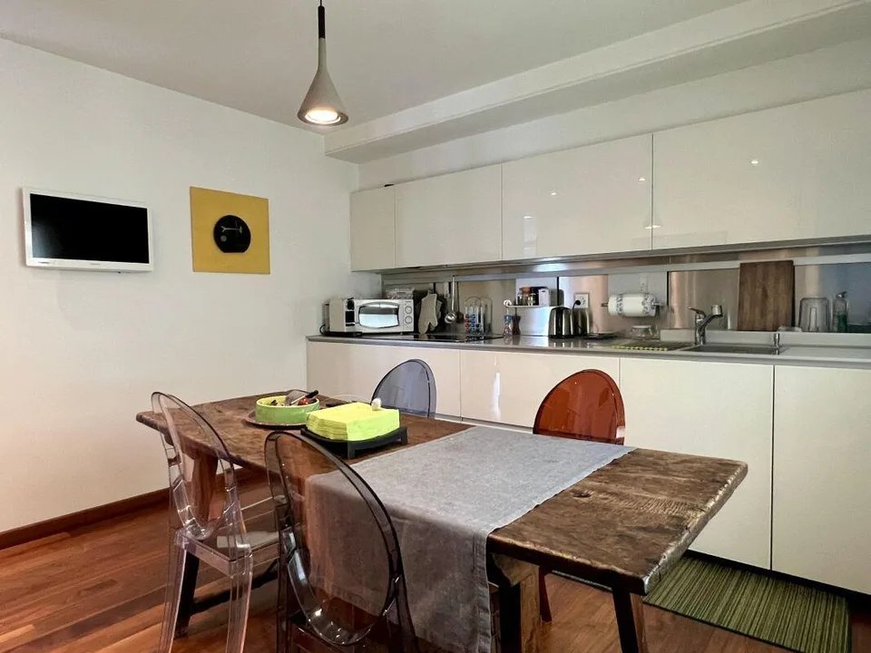 Geräumige und elegante 270 m² Wohnung im letzten Stock – Foto 7 von 15