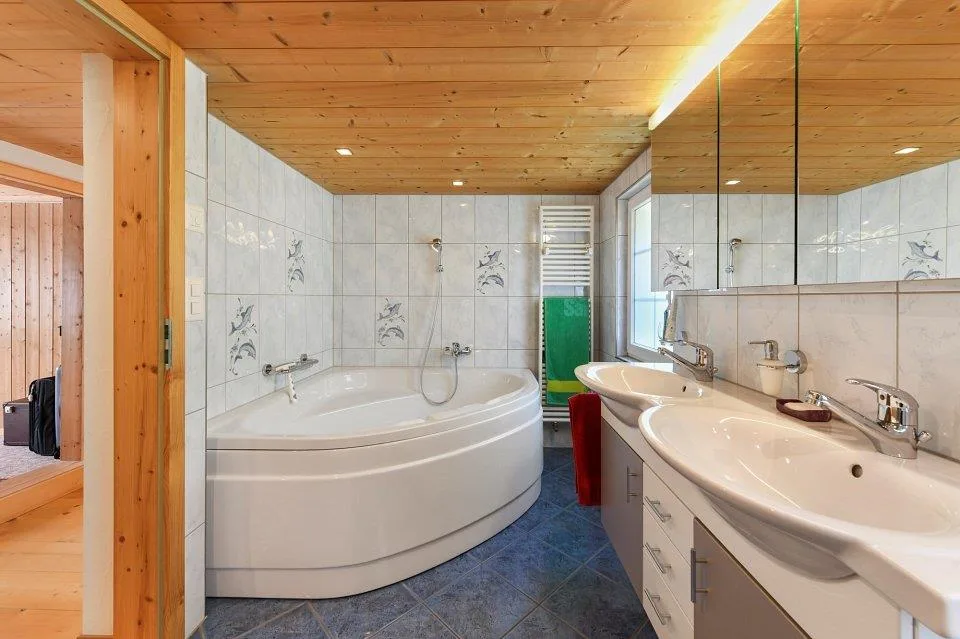 Casa unifamiliare indipendente con vista panoramica e offerta di spazio generosa – foto 10 di 13