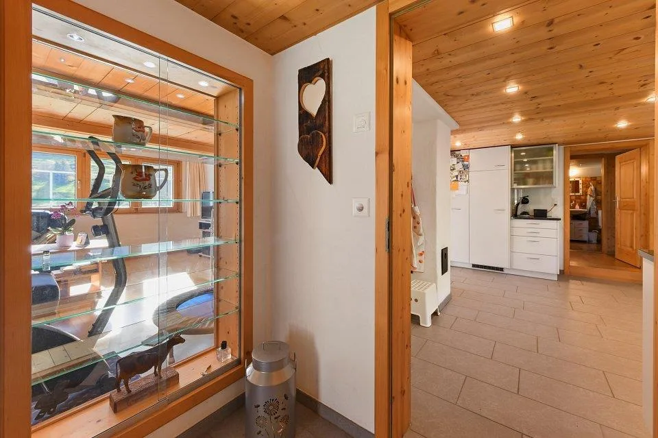 Casa unifamiliare indipendente con vista panoramica e offerta di spazio generosa