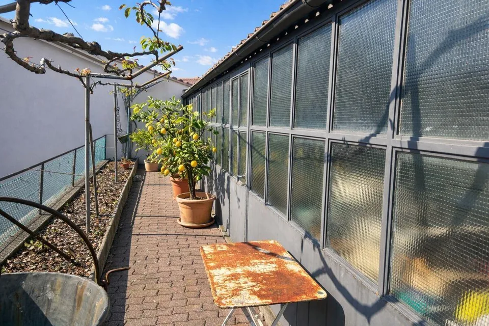 Elegantes Landhaus aus der Epoche mit Garten und Terrassen im Herzen von Balerna – Foto 12 von 30
