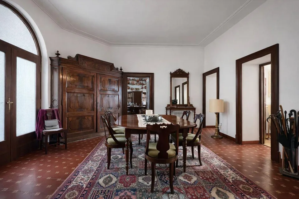 Elegantes Landhaus aus der Epoche mit Garten und Terrassen im Herzen von Balerna – Foto 22 von 30