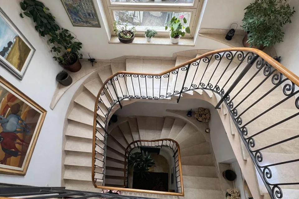 Elegantes Landhaus aus der Epoche mit Garten und Terrassen im Herzen von Balerna – Foto 19 von 30