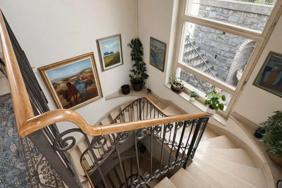 Elegantes Landhaus aus der Epoche mit Garten und Terrassen im Herzen von Balerna – Foto 18 von 30