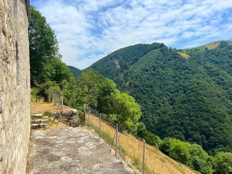 Schönes renoviertes Landhaus mit offenem Blick ins Tal – Foto 13 von 14