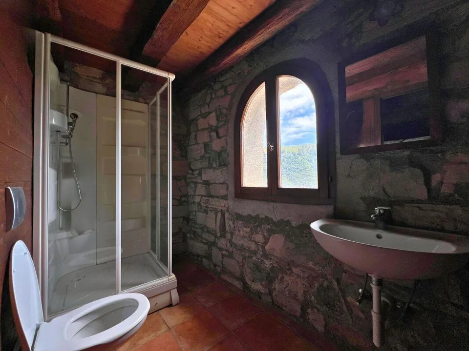 Schönes renoviertes Landhaus mit offenem Blick ins Tal – Foto 10 von 14