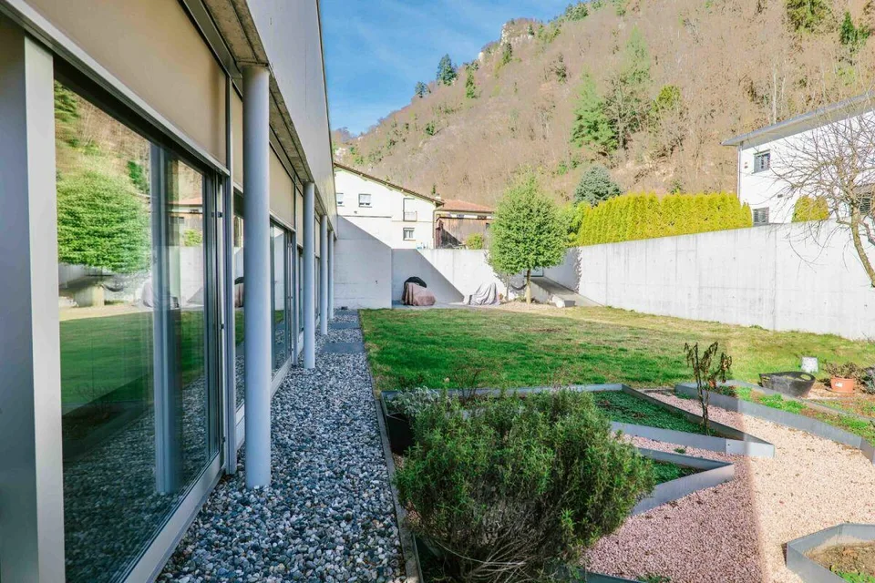 Villa moderne et spacieuse de 5.5 pièces dans un quartier calme à Cresciano – photo 36 sur 46