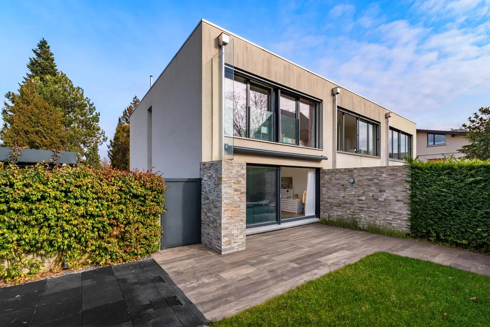 Villa contemporaine en pignon