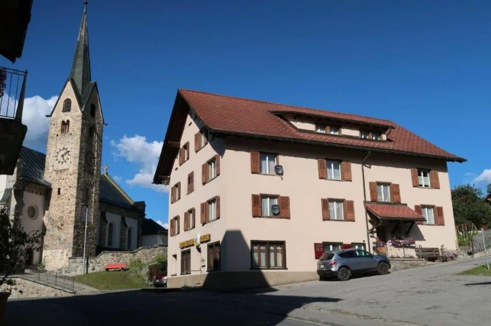 Ristorante/ Locale Commerciale a Obersaxen/Meierhof