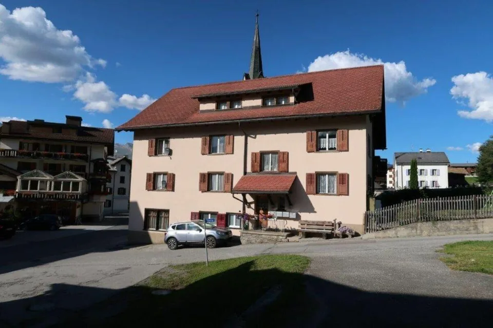 Ristorante/ Locale Commerciale a Obersaxen/Meierhof