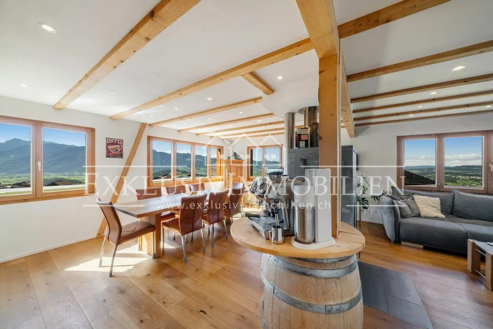 Casa con vista fantastica e un grande giardino per rilassarsi