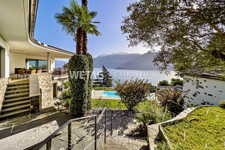 Brissago: Luxus-Villa mit atemberaubendem Seeblick an exklusiver Lage zu verkaufen – Foto 12 von 12