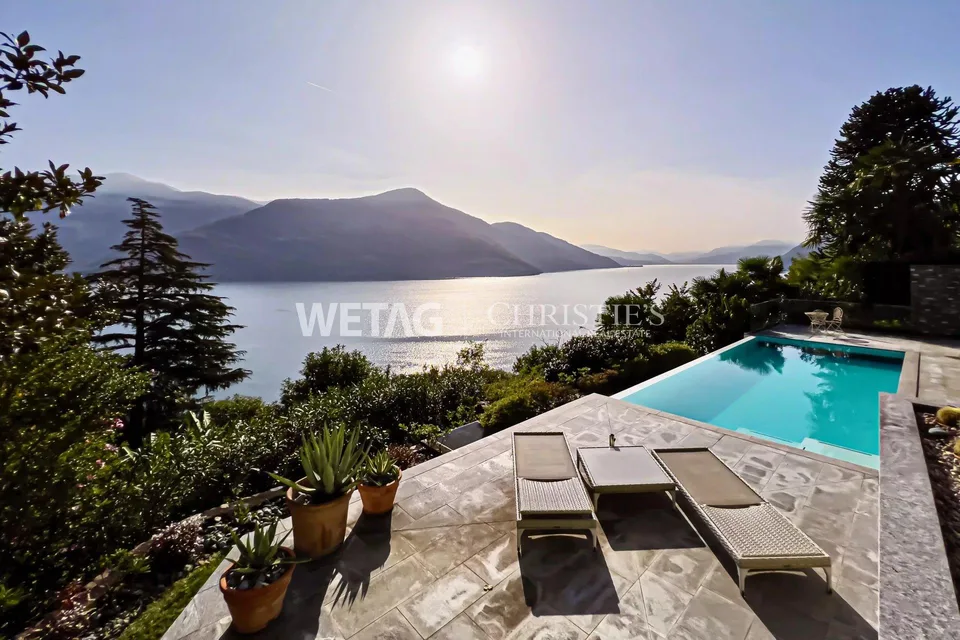 Brissago: Luxus-Villa mit atemberaubendem Seeblick an exklusiver Lage zu verkaufen – Foto 6 von 12