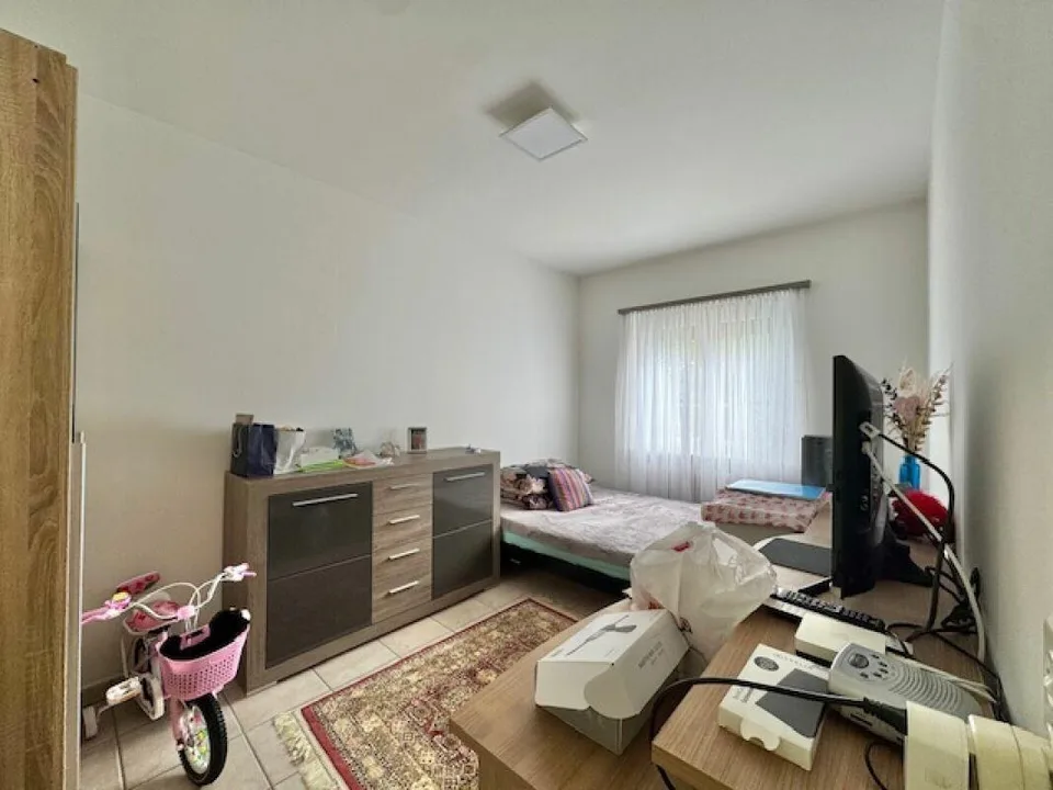 ZU VERKAUFEN IN QUARTINO - 4.5 ZIMMERWOHNUNG IM PARTERRE – Foto 10 von 21