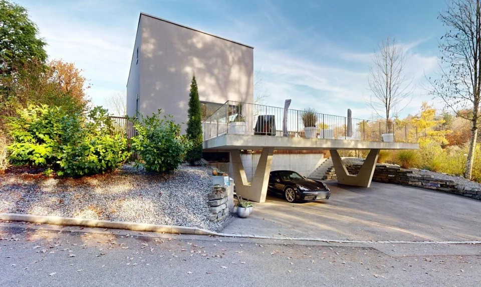 Lusso Discreto: Una Villa d'Architetto da Scoprire Assolutamente