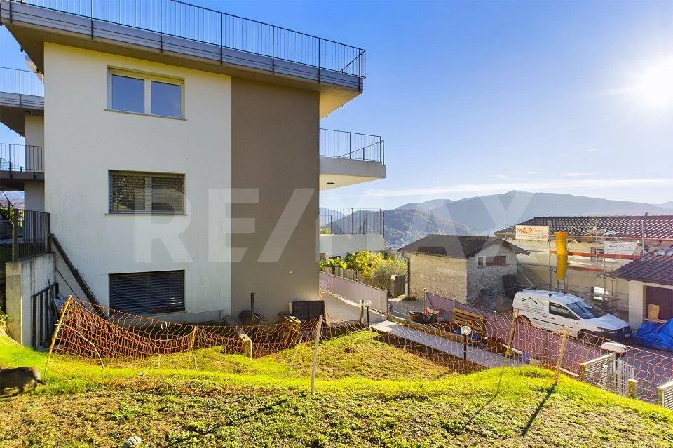 NEGGIO (VIC. VERNATE) - Luminoso e moderno appartamento con giardin... – photo 9 sur 9