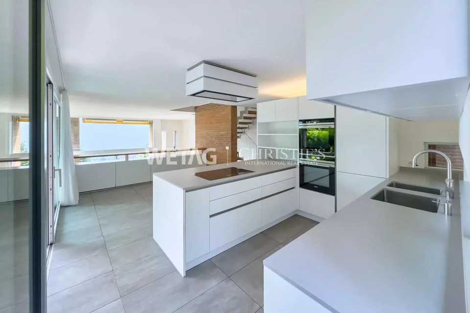 Lugano-Porza: casa a schiera con giardino privato & vista lago in vendita, anche possibile come seconda casa