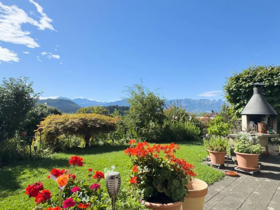 Ideally located between Thun and Bern - approximately 15 minutes to Thun, approximately 25 minutes to Bern. – photo 18 of 30